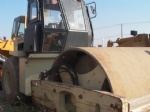 USED SD100D ROAD ROLLER